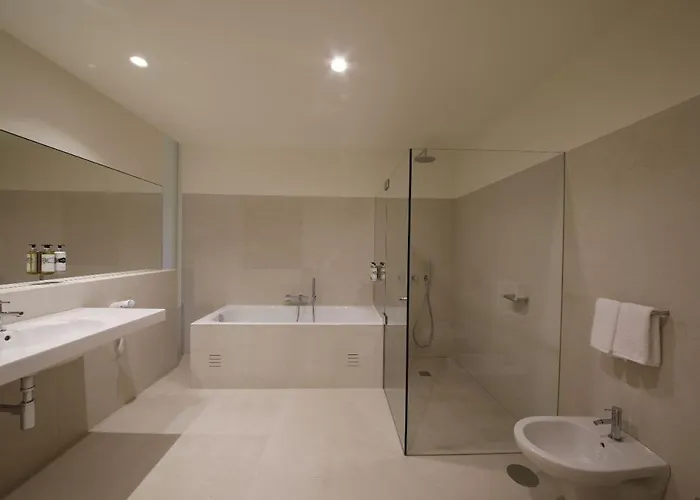 Montebelo Mosteiro De Historic Alcobaca