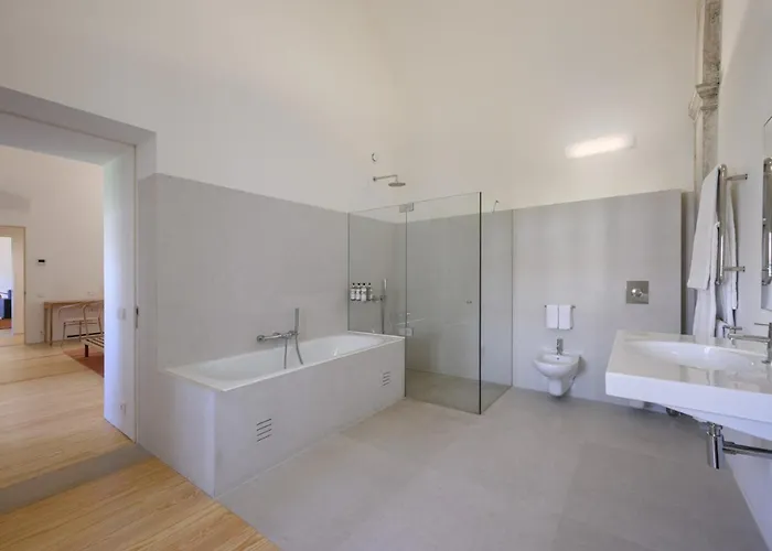 Montebelo Mosteiro De Historic