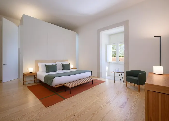 Montebelo Mosteiro De Historic